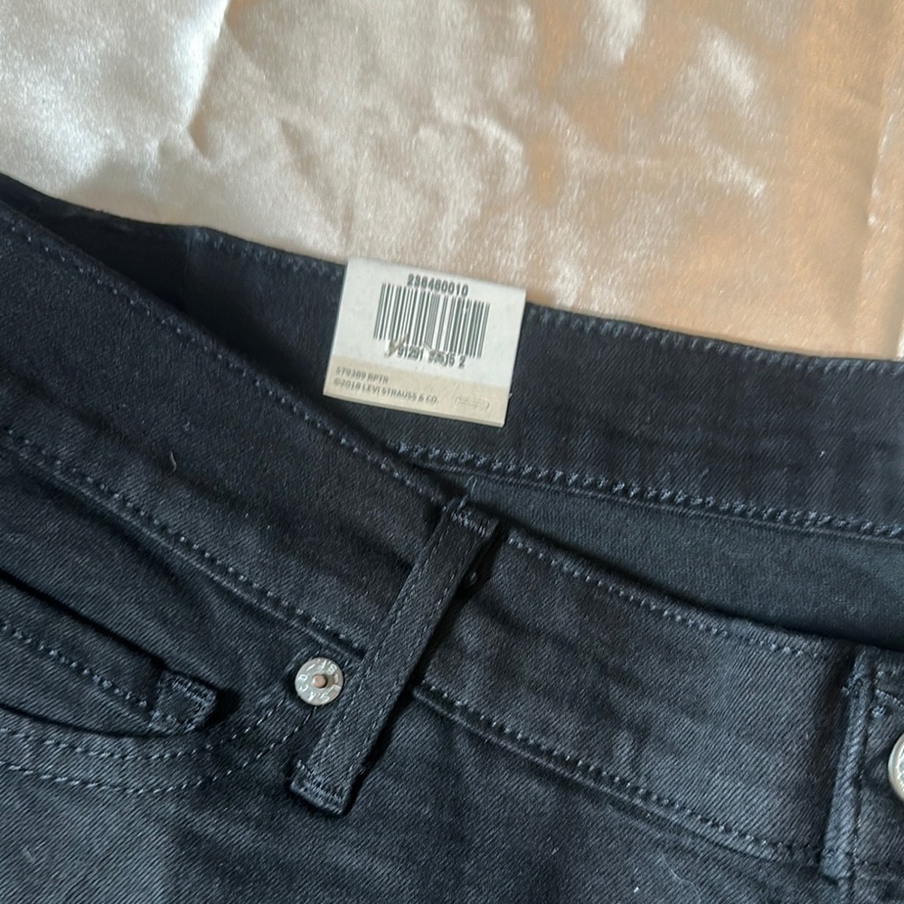 Levi's Black Straight Pants - Picture 5 of 13